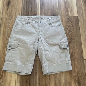 KUHL Beige Bermuda Shorts Size 8